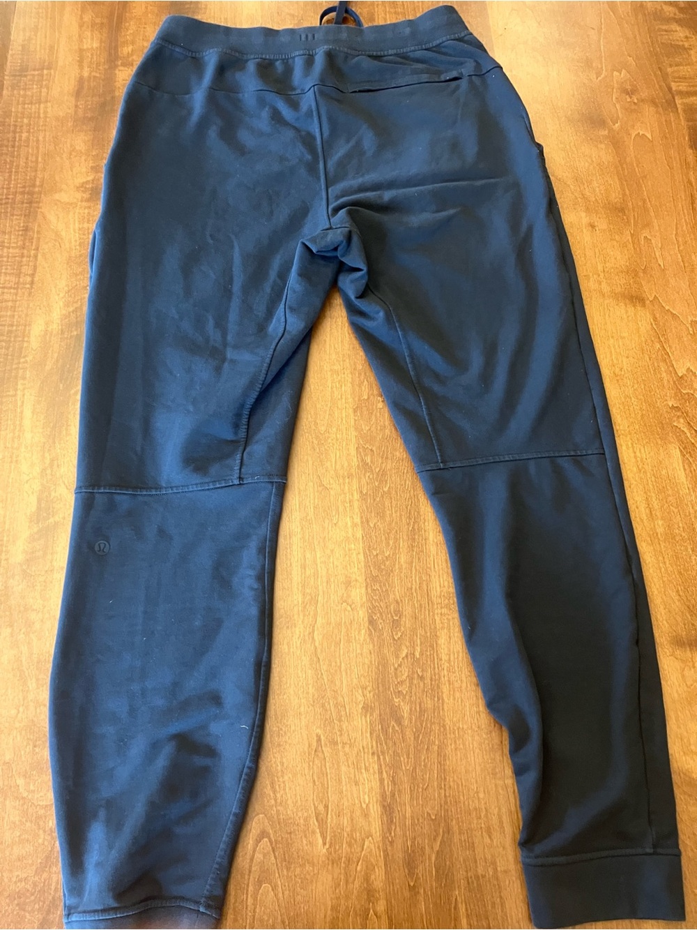 Lululemon men’s joggers size medium black - Picture 4 of 8